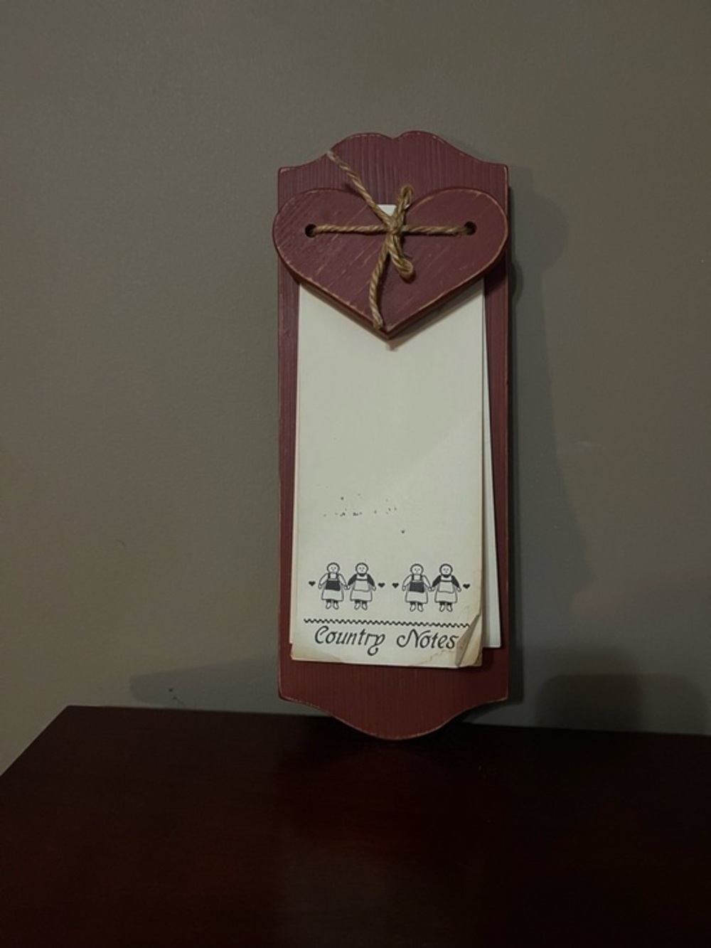 Vintage Country Notes Red Wooden Heart Wall Notepad Holder